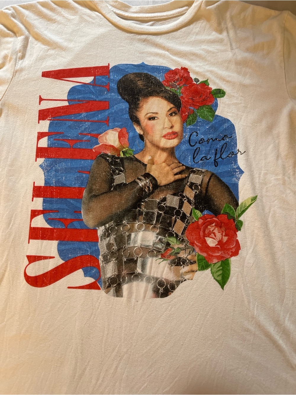 Official Selena Quintanilla Como La Flor Graphic T Shirt Womens M White Floral T - Picture 3 of 8